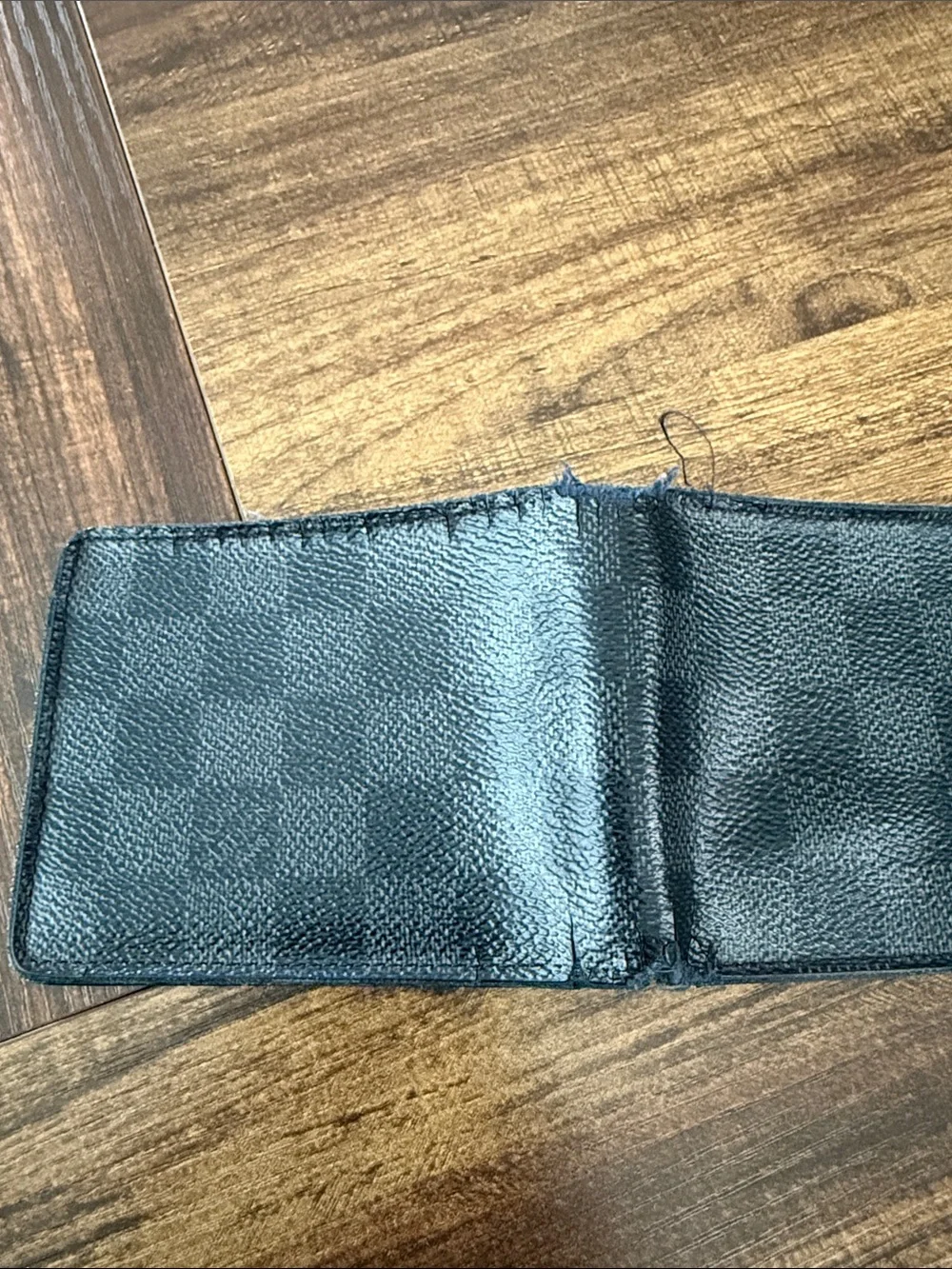 Men's Louis Vuitton Damier Graphite Wallet